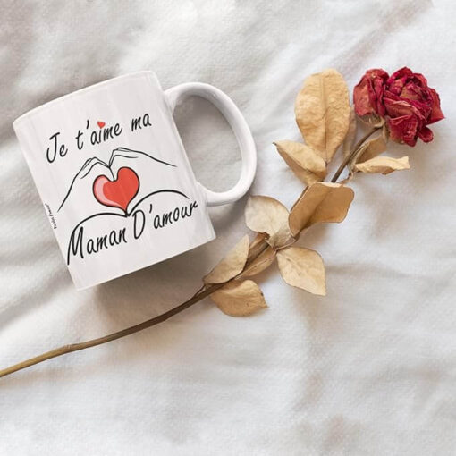 mug je t'aime ma maman d'amour image pour produits sur fond avec fleur
