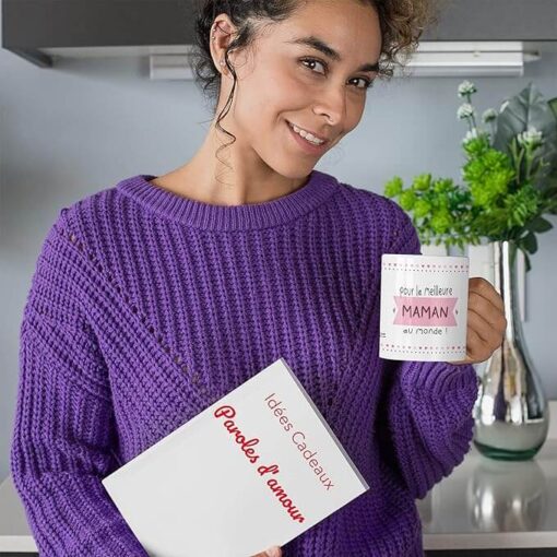 pour la meilleure maman du monde image 2 avec femme en fond et livret Paroles d'amour