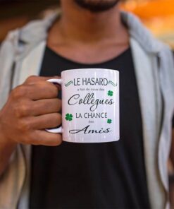 le-hasard-a-fait-de-nous-des-collegues-la-chance-des-amis-vert-image-galerie-2