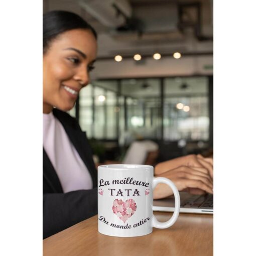 La-meilleure-tata-du-monde-entier-image-galerie-3
